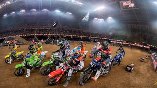 Moto | Tomac goes 3-for-3 and Wins inaugural World Supercross Championship Grand Prix (Supercross/Pro Motocross)