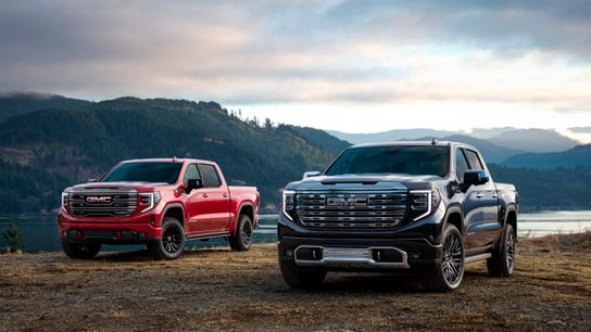 Auto | 2022 Sierra Denail Ultimate and AT4X Set a New Standard for Trucks (Auto)