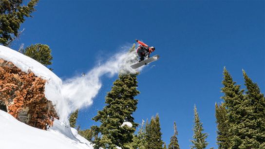 Natural Selection DUELS in US and Canada exclusively on Red Bull TV (Snowboarding)