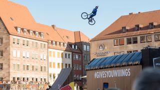 MTB | Red Bull District Ride Is Back (BMX/MTB)